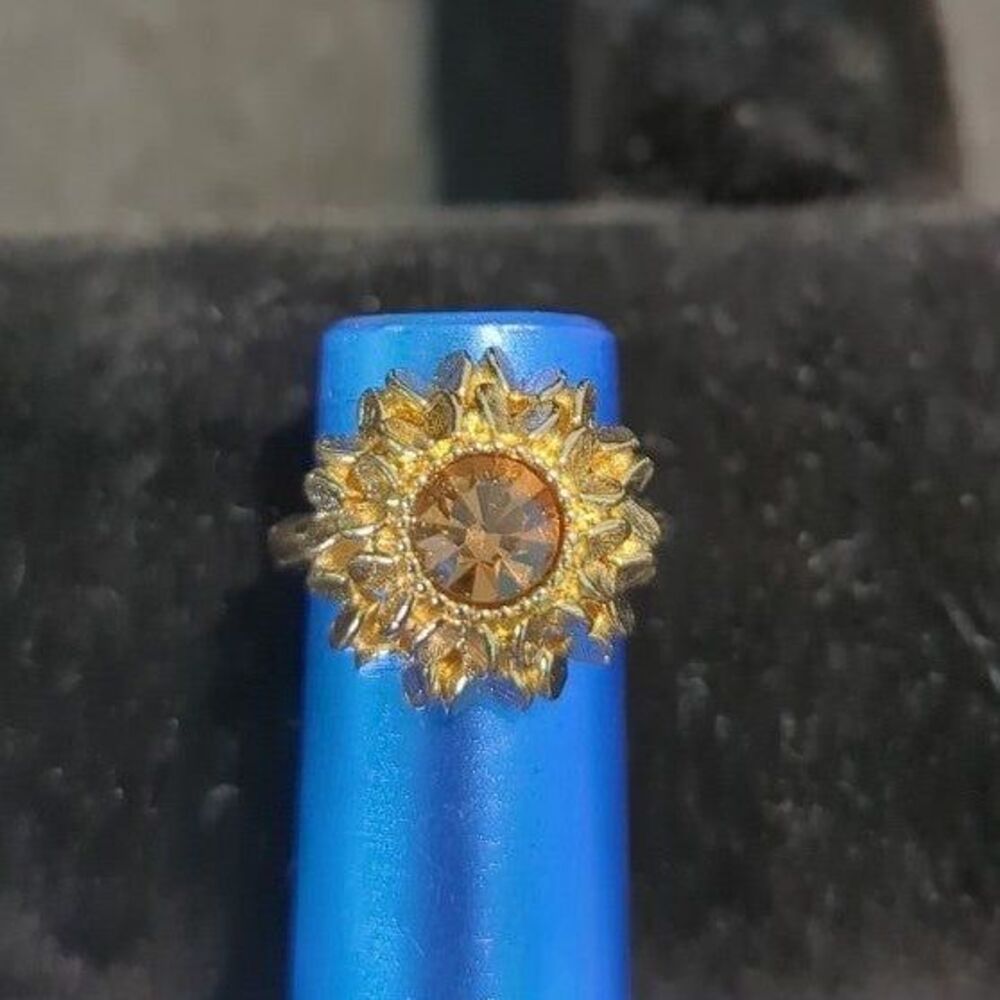 Vintage Avon Ring Sunflower in Box Size 4 - 4.5 - Picture 7 of 7